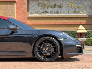 PORSCHE