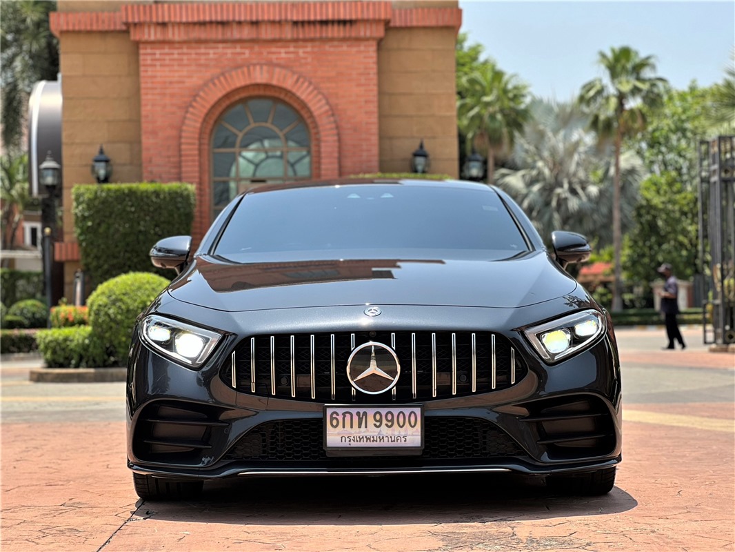 MERCEDES-BENZ