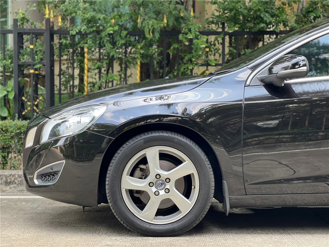 VOLVO
