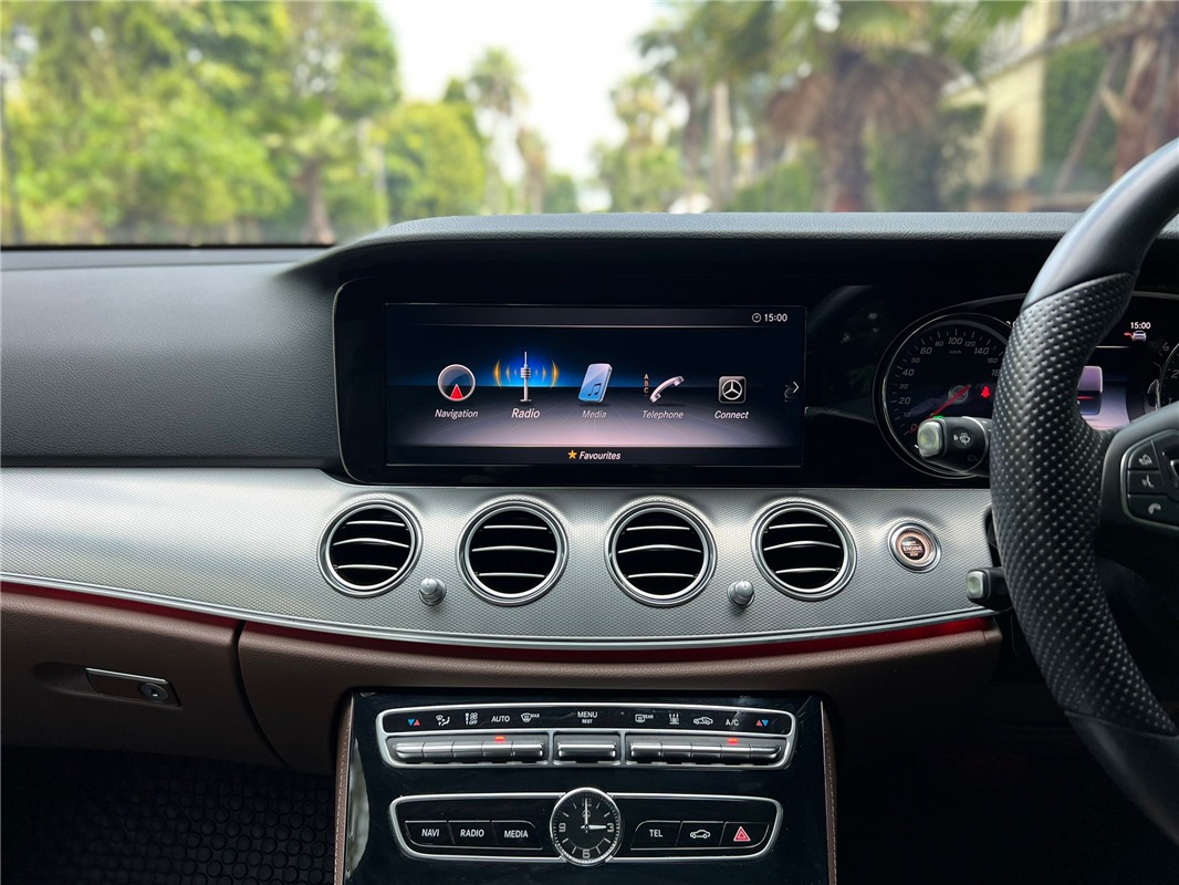 MERCEDES-BENZ