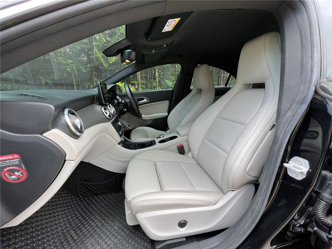 MERCEDES-BENZ