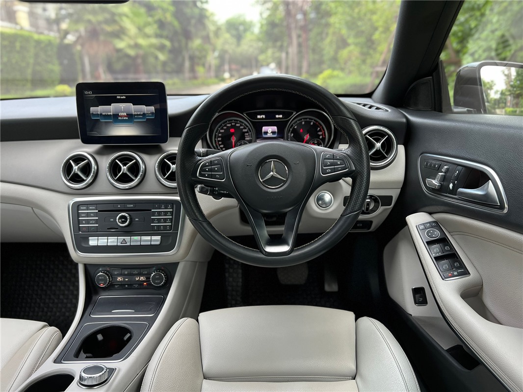 MERCEDES-BENZ
