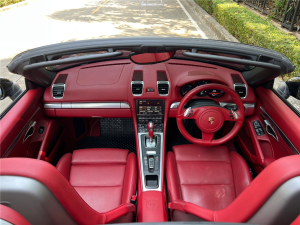 PORSCHE